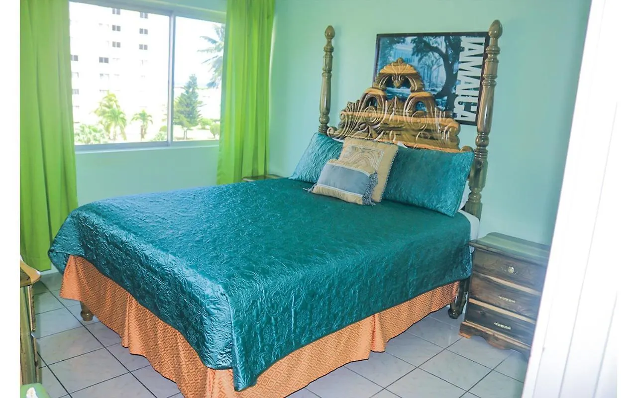 Turtle Beach Towers Ocho Rios
