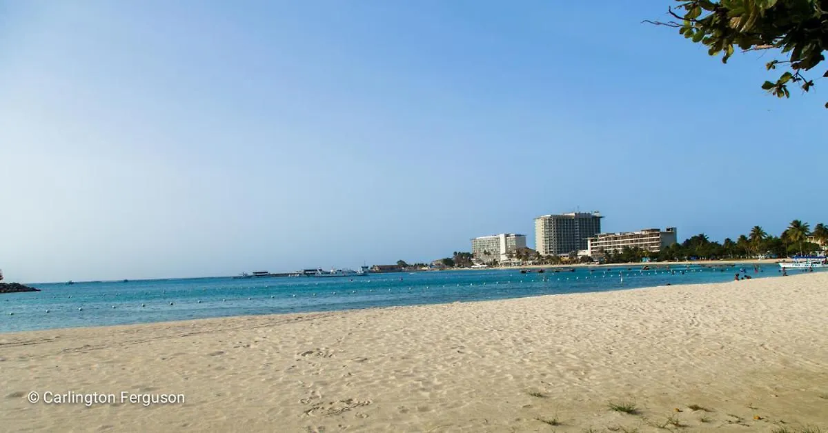 Turtle Beach Towers Ocho Rios Jamajka