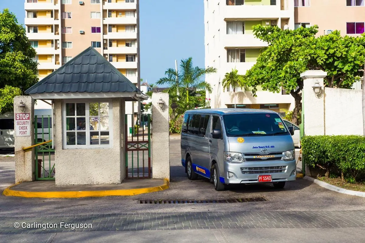 Turtle Beach Towers Ocho Rios 0*,  Jamajka